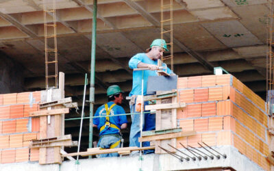 Construção Civil gera mais de 20 mil empregos formais em março e responde por quase um terço das novas vagas do País